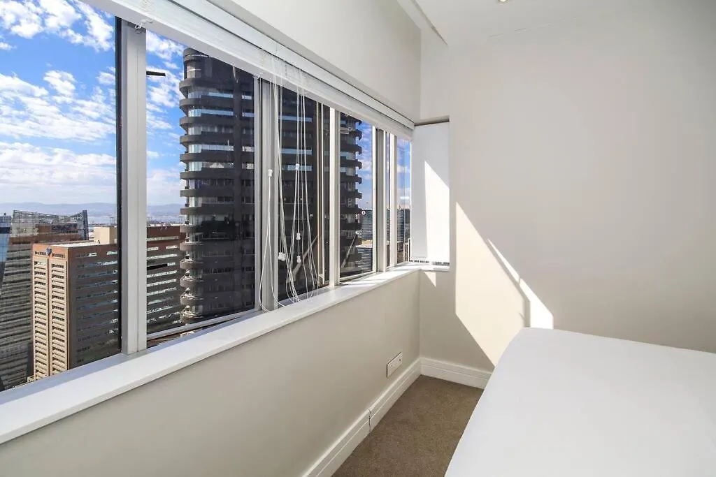 2010 Pullman Lovely 2 Bedroom Apartment In The Cbd Cape Town