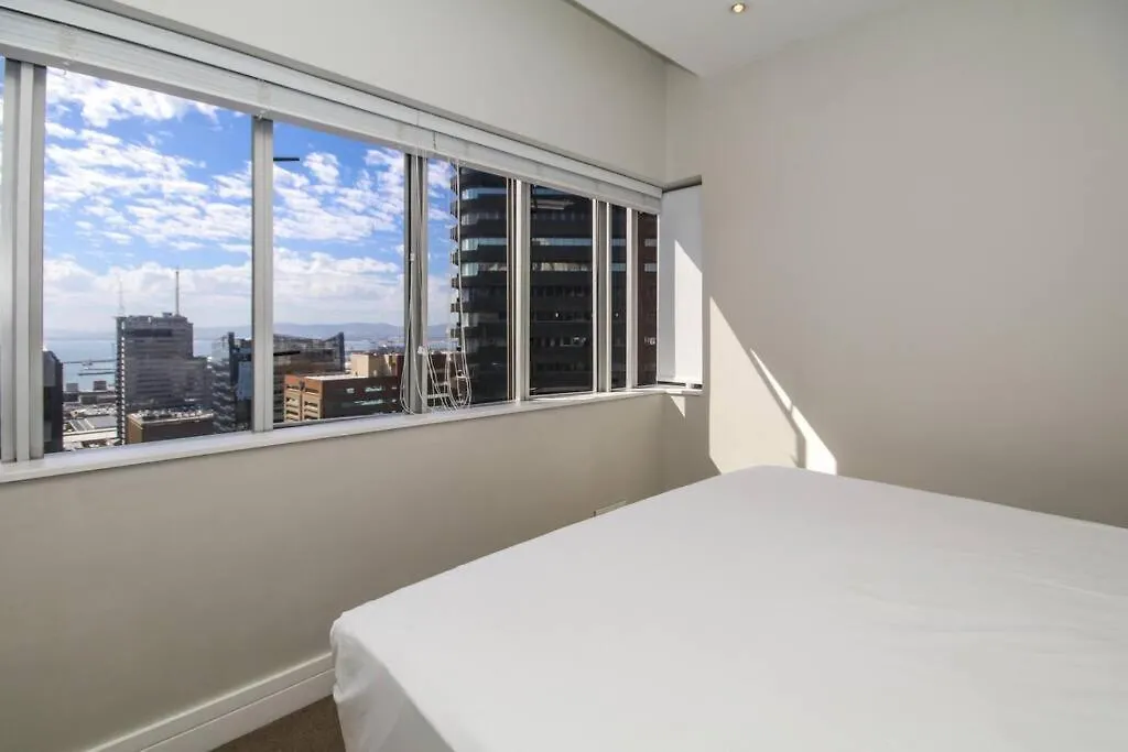 2010 Pullman Lovely 2 Bedroom Apartment In The Cbd Cape Town 0*,